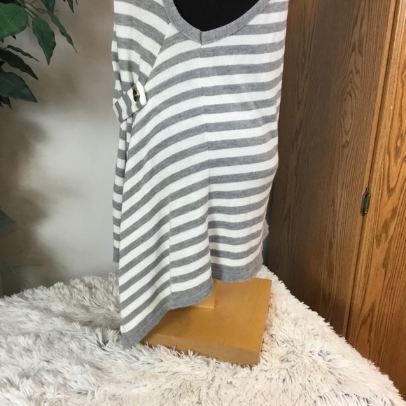 Rue 21 small sleeveless gray and white cardigan - Picture 5 of 9